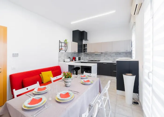 Viale Della Repubblica Free Parking E Wifi 1 Minute To Garda