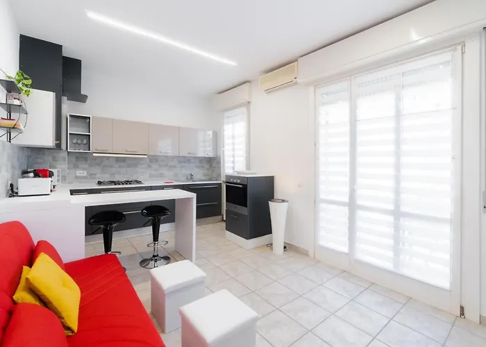 Apartamento Viale Della Repubblica Free Parking E Wifi 1 Minute To Garda *